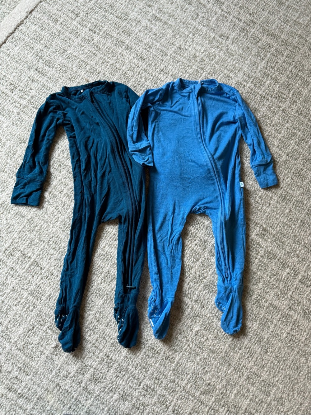 Posh Peanut 6-9 Mo Zip-Up Footed One-Piece Pajama - Dark Teal & Bright Blue